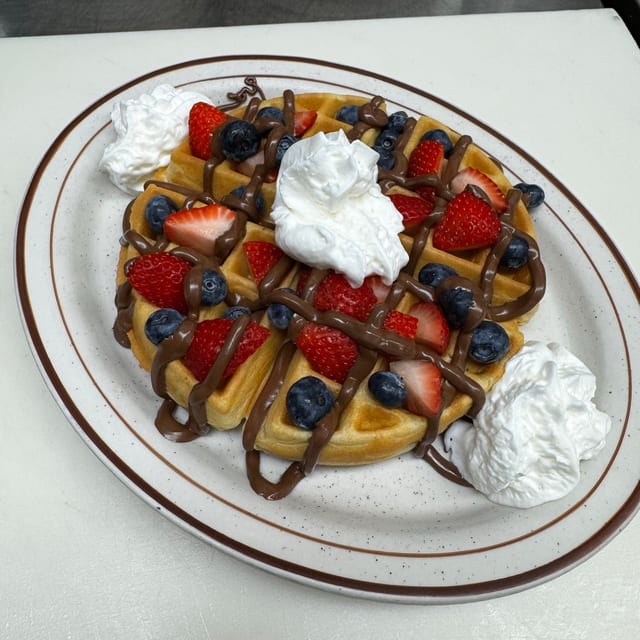 Tutti Frutti Waffle.